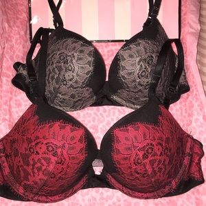 VS CUT OUT BRA BUNDLE RED AND BLACK